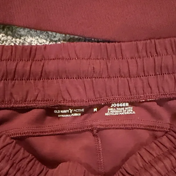 NWOT* Old Navy Women's Jogger Set - Picture 5 of 5